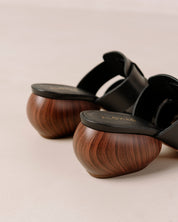 Ruth Mules