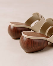 Ruth Mules
