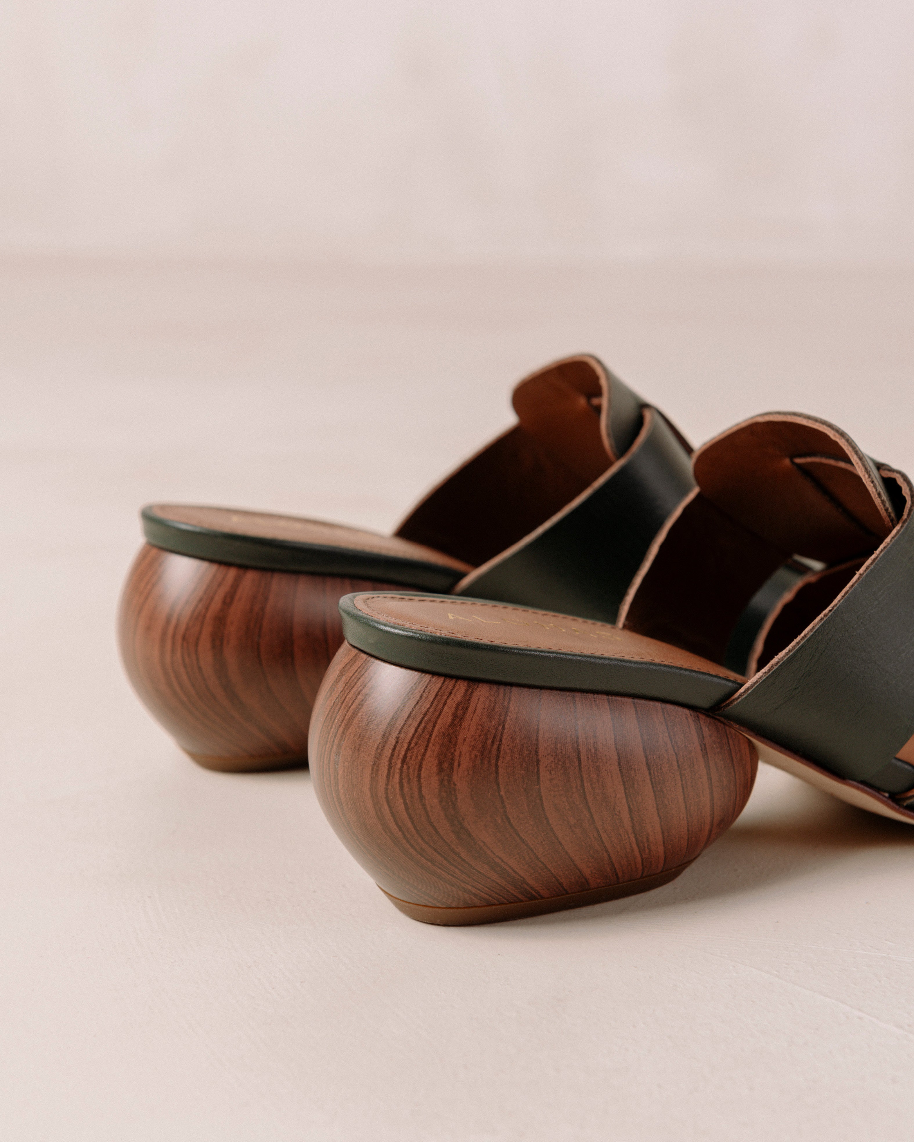 Ruth Mules