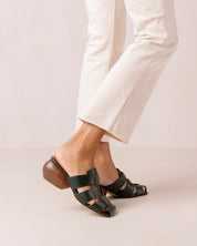 Ruth Mules