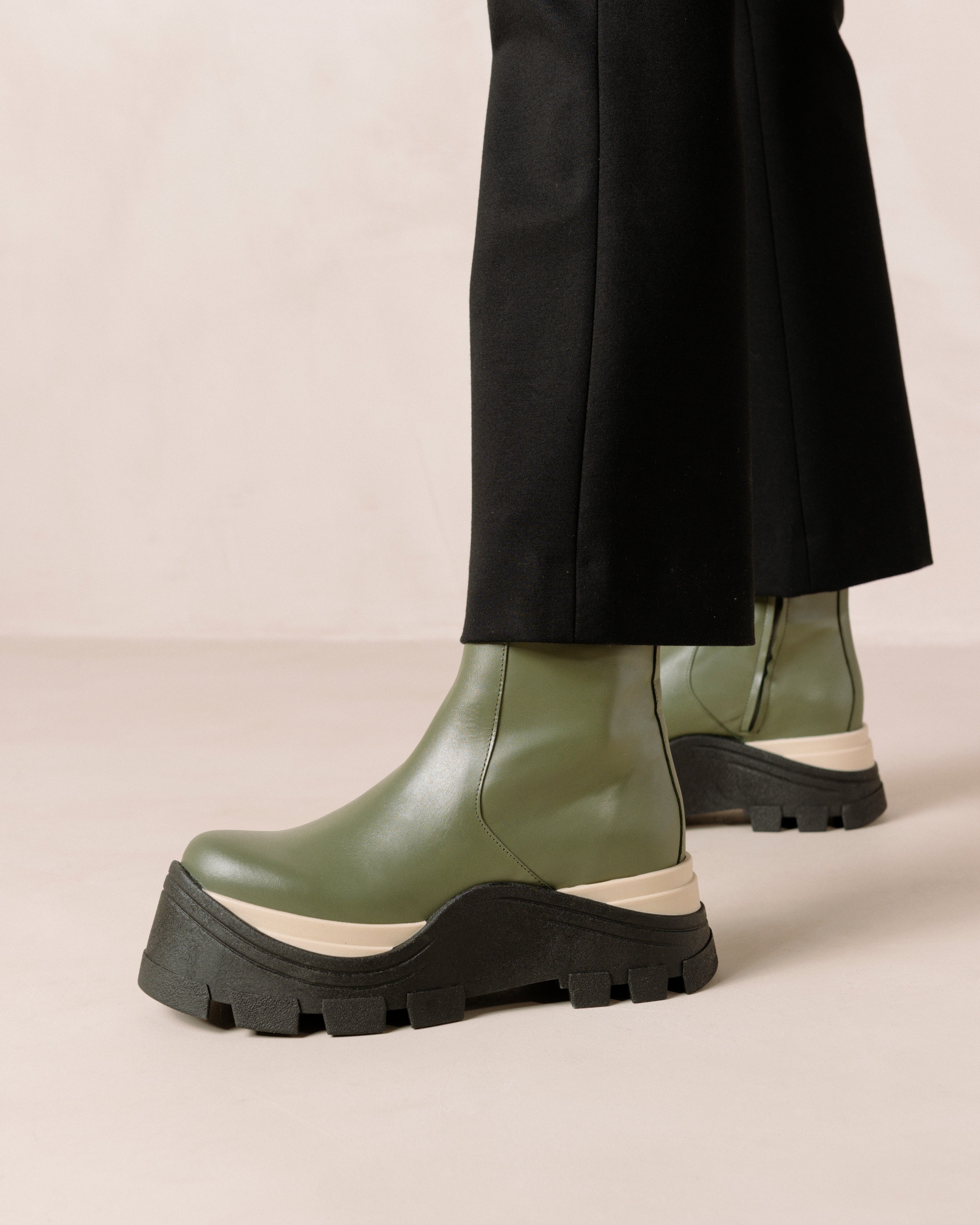 Paz Boots
