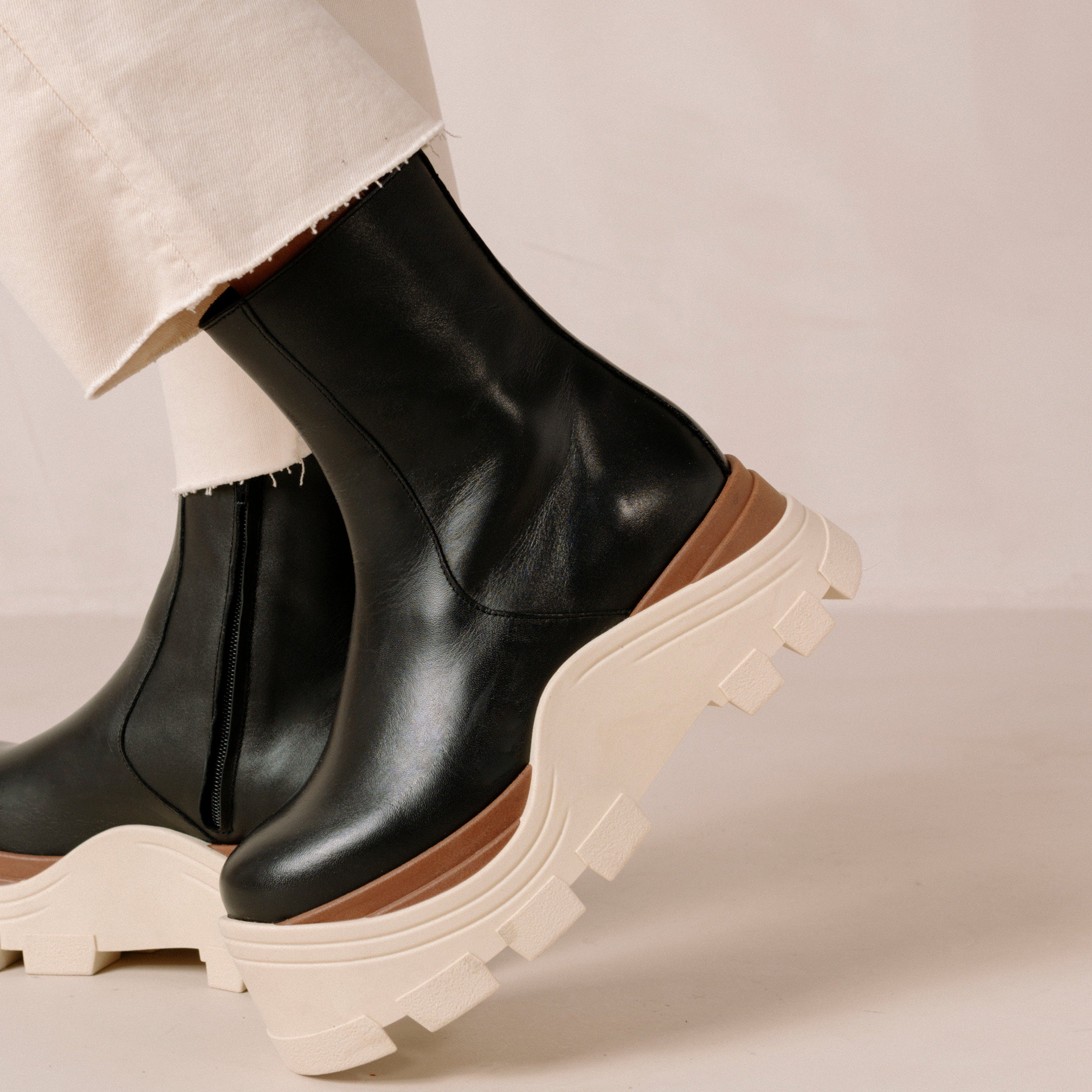 sapphire-marcona-black-ankle-boots-alohas-139559.jpg