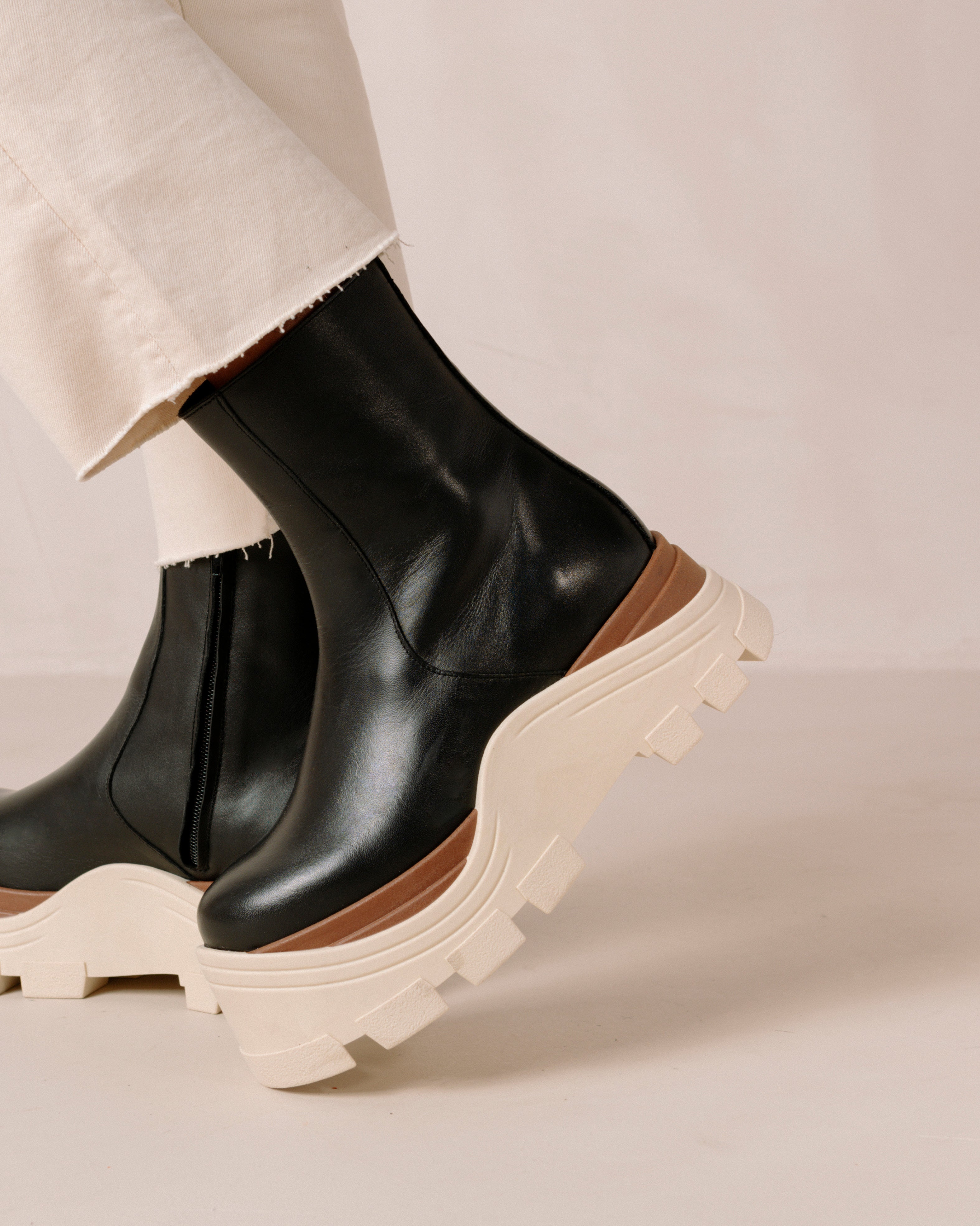 sapphire-marcona-black-ankle-boots-alohas-139559.jpg