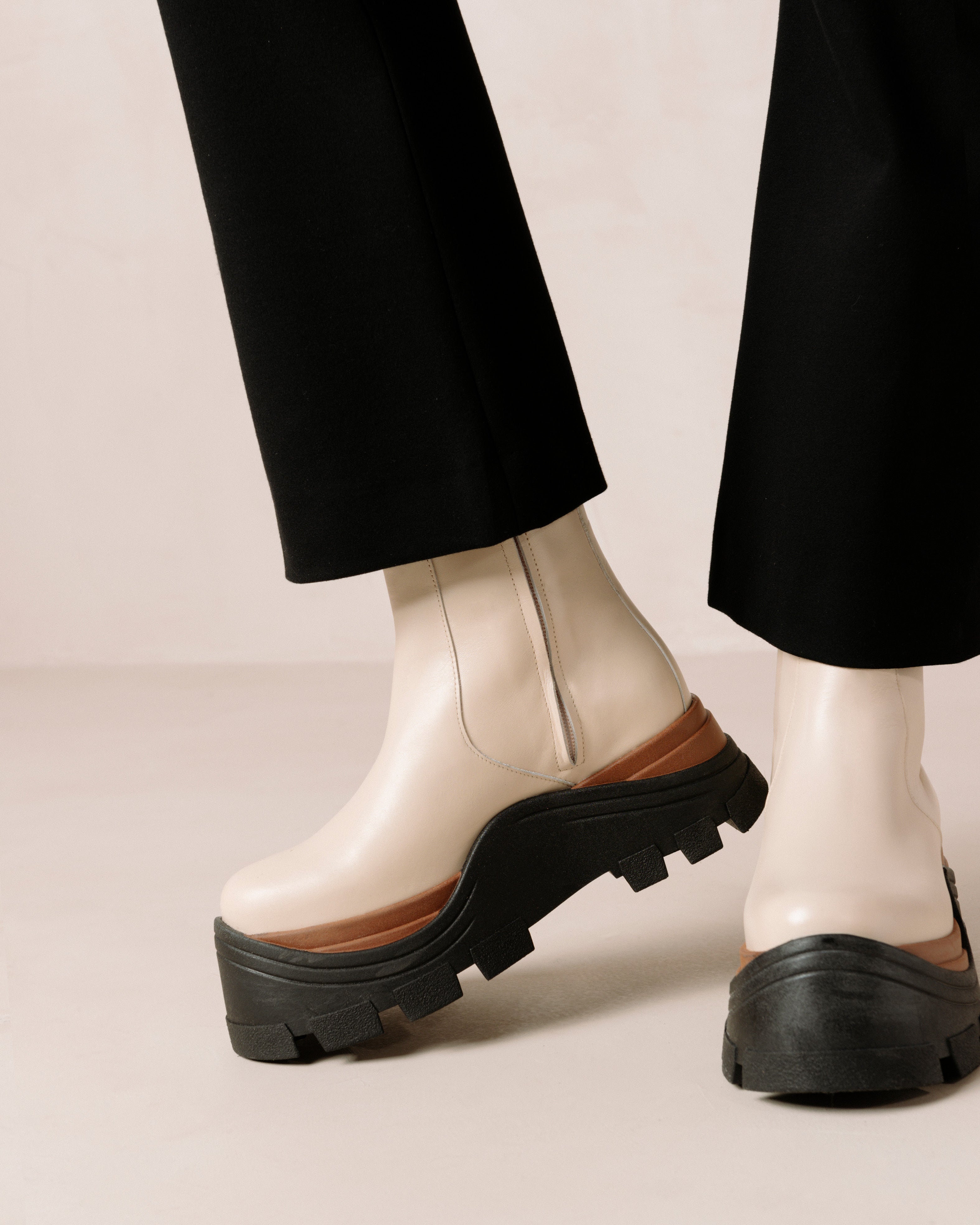 Paz Boots
