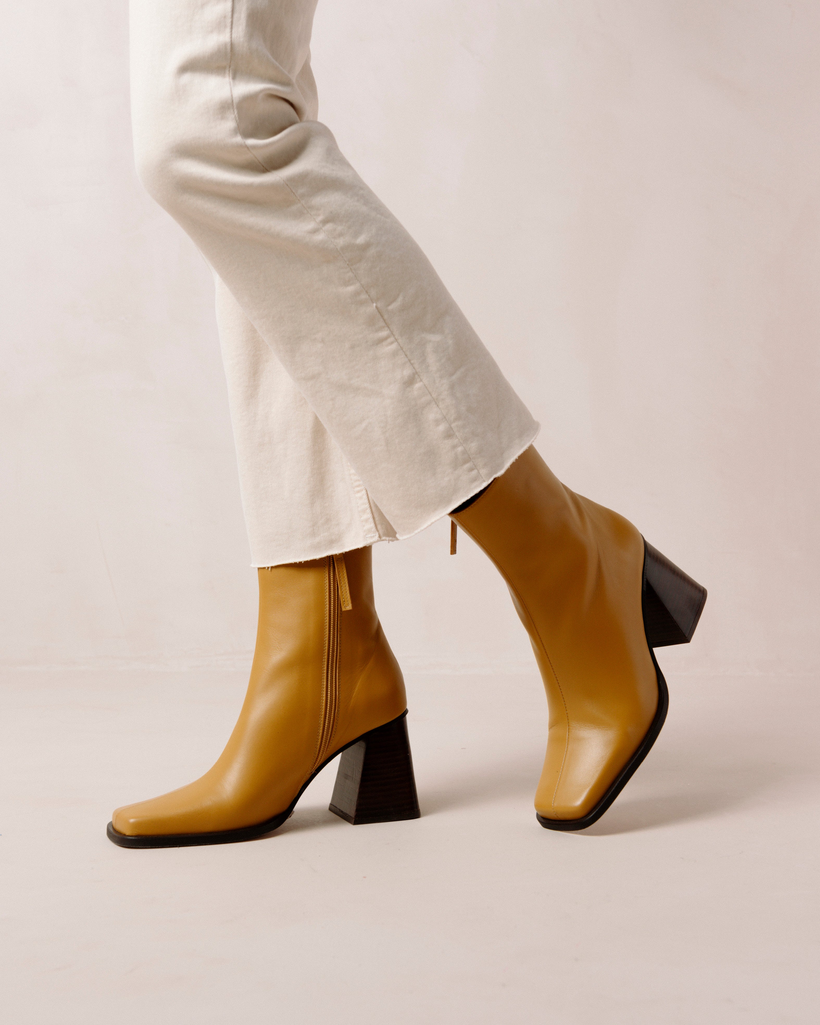 south-marigold-yellow-ankle-boots-alohas-916084_f031cdac-b253-44ca-9836-ffaca2ef6dc9.jpg