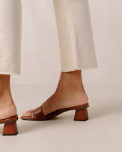Rosalie Heel