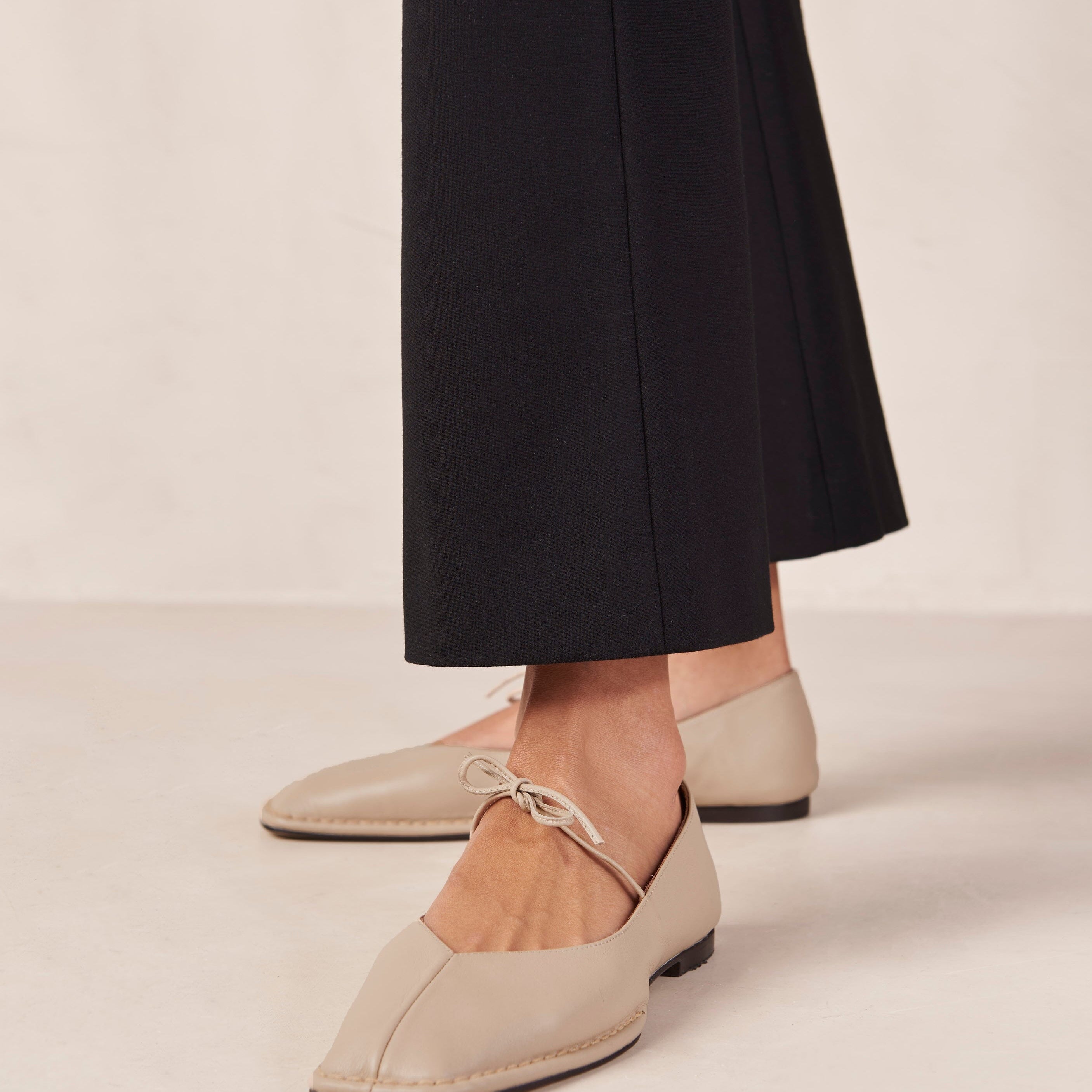 sway-stone-beige-leather-ballet-flats-ballet-flats-alohas-278916.jpg