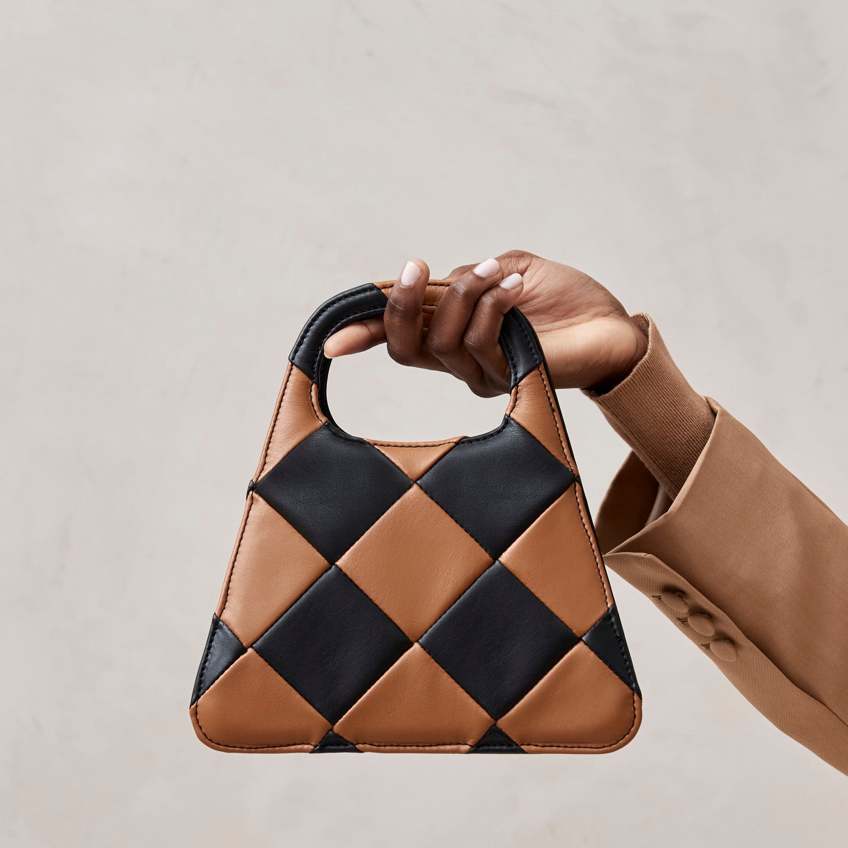 the-a-scacchi-black-tan-mini-bags-alohas-824948_3000x_dad8020f-a57c-4bc3-b248-c4822277876e.jpg