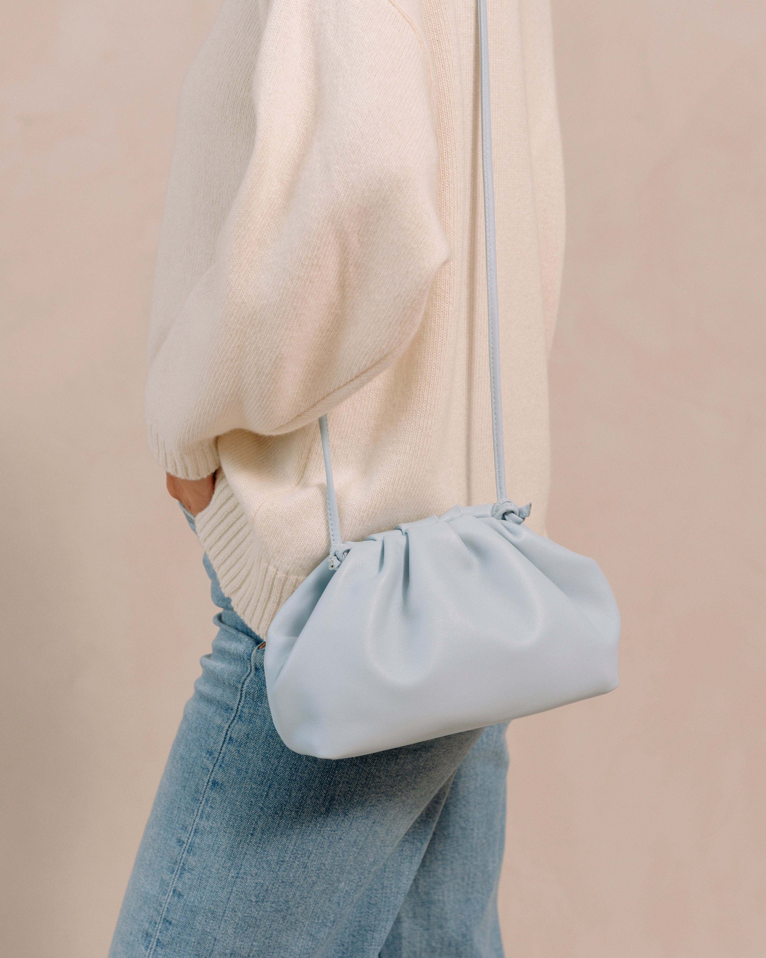 the-d-mini-baby-blue-handbags-alohas-265996.jpg