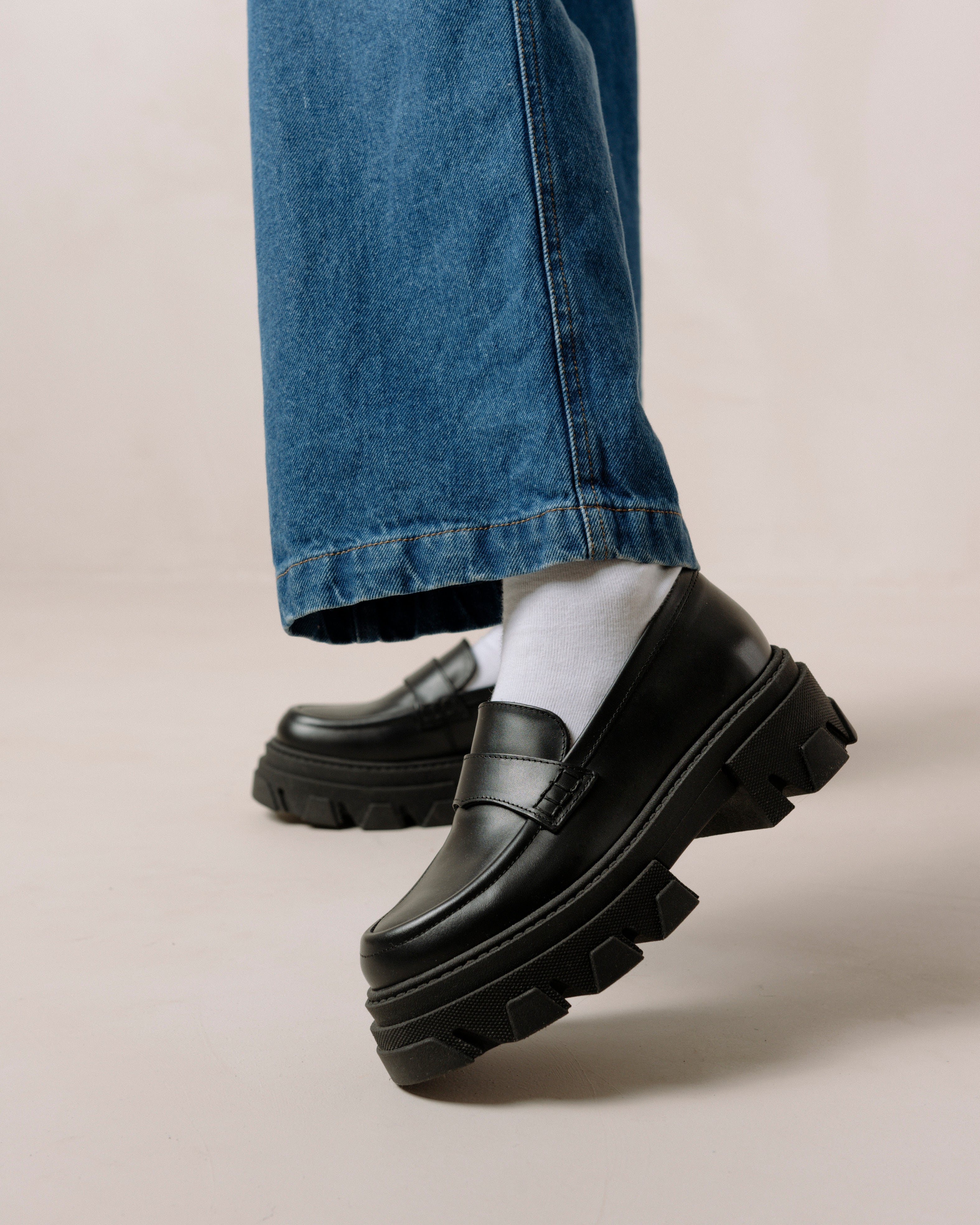 Trace Loafers