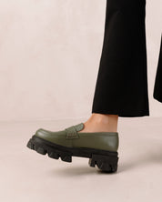 Trace Loafers