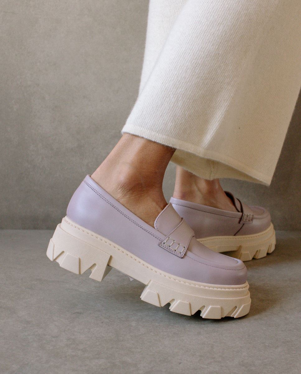 Trace Loafers