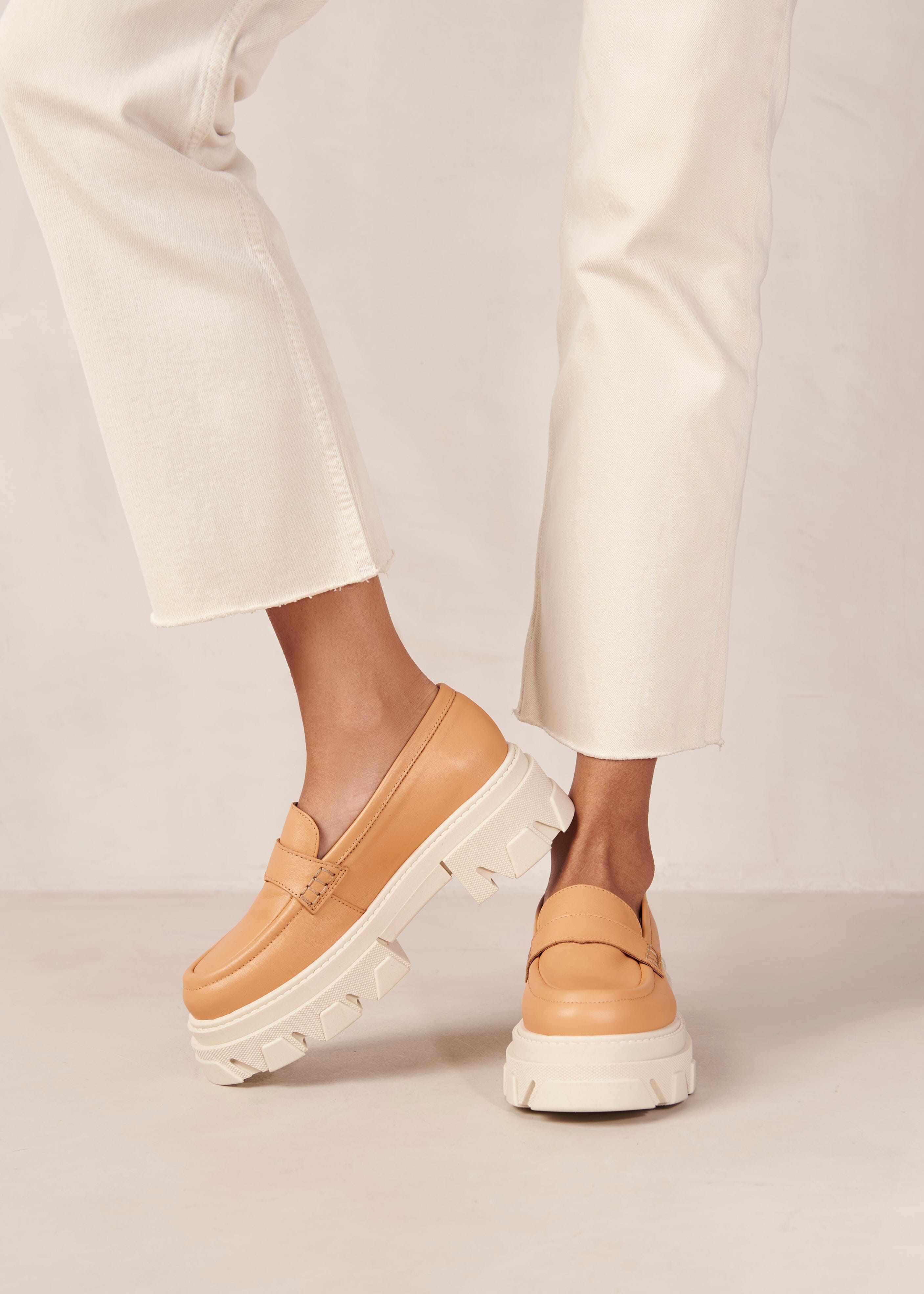 Trace Loafers
