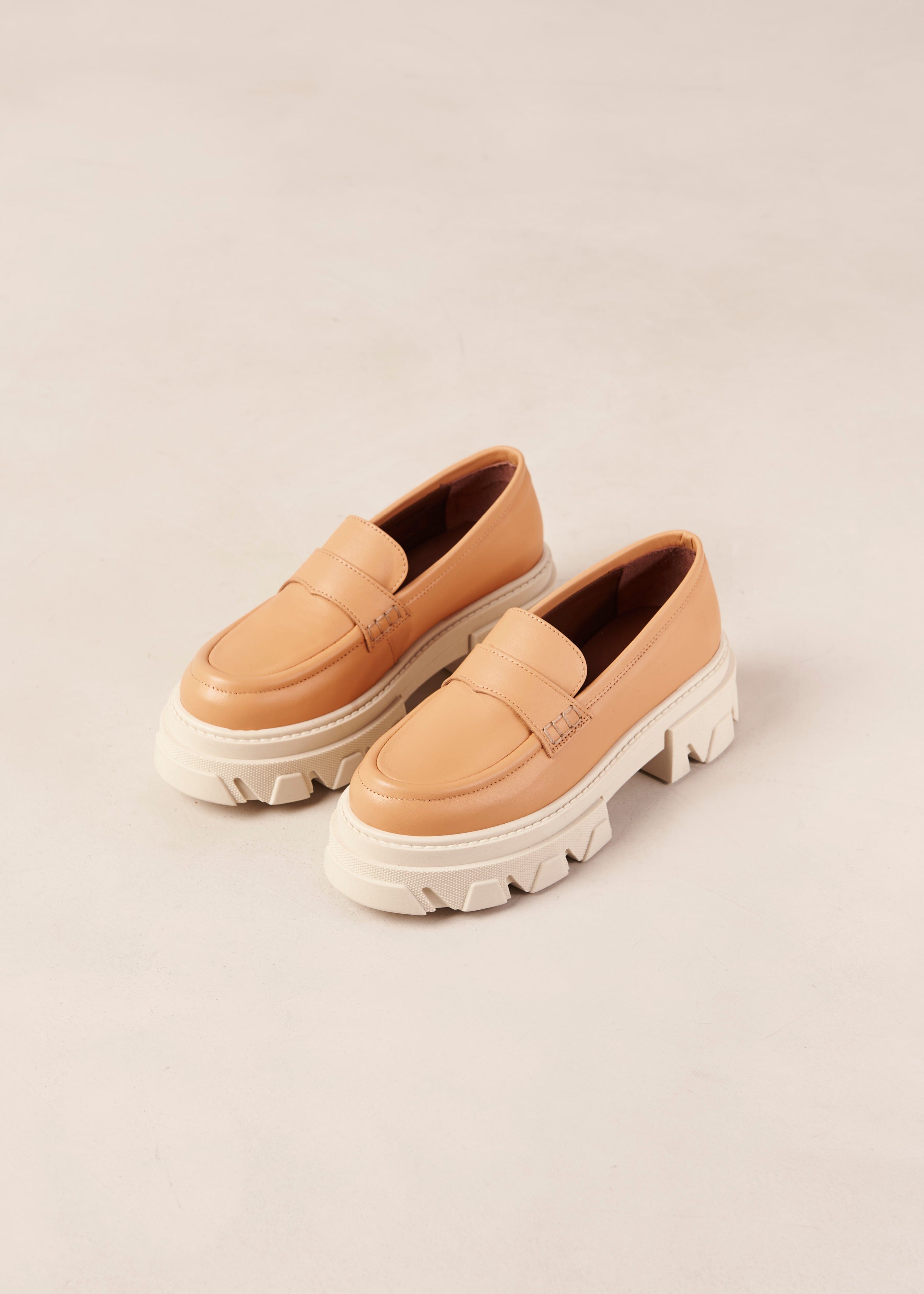 Trace Loafers