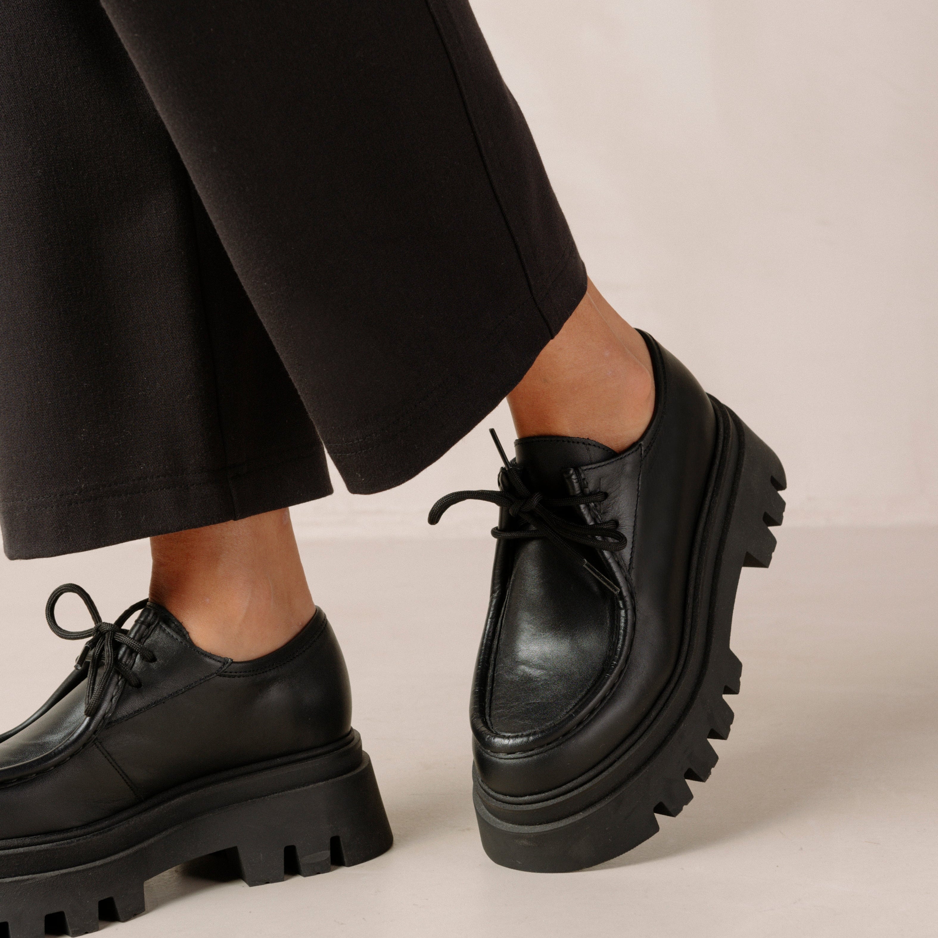 tycoon-black-loafers-alohas-246843.jpg