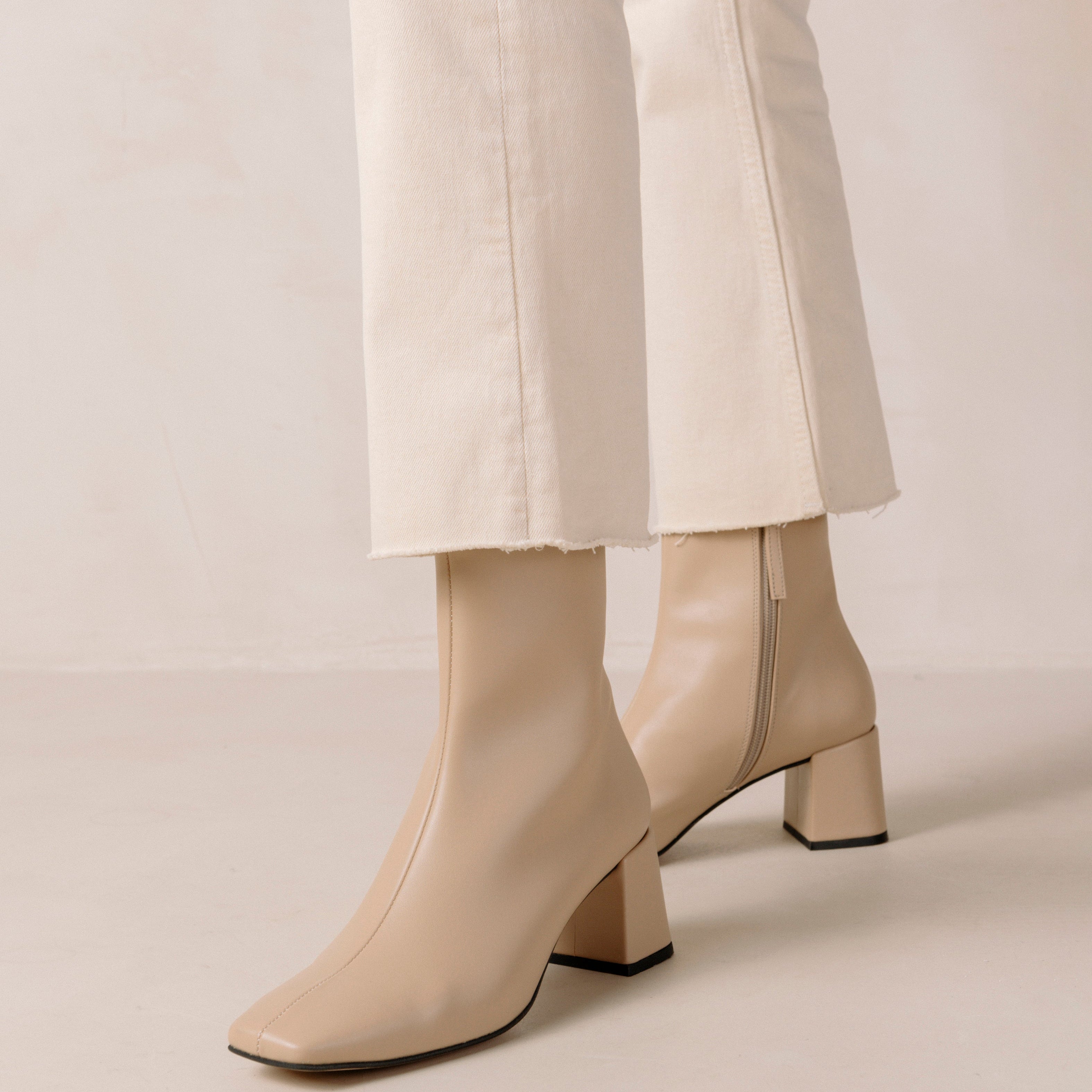 watercolor-tahini-beige-ankle-boots-svegan-153021.jpg
