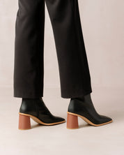 Wanda Boots